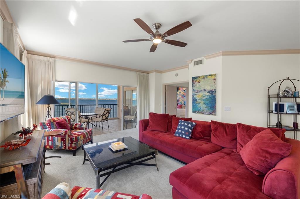 14811 Laguna Dr 101 Property Photo 3