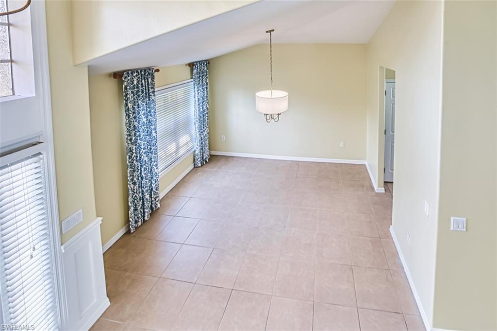 9062 Shadow Glen Way Property Photo 12