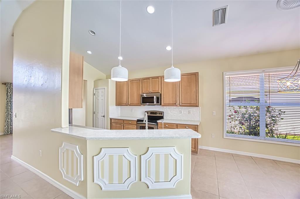 9062 Shadow Glen Way Property Photo 15