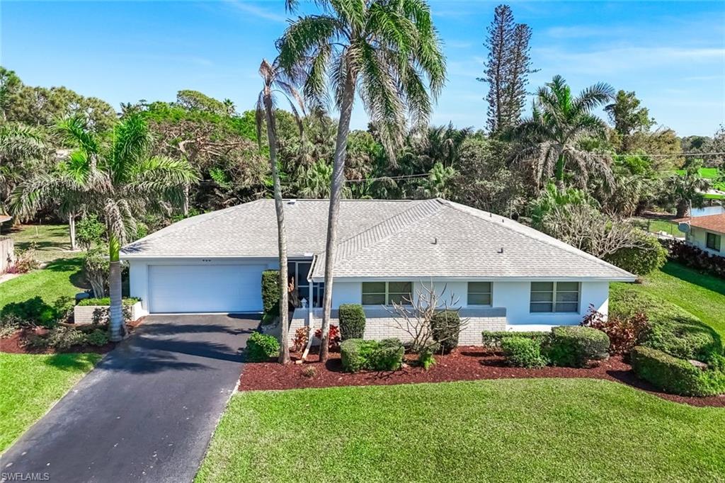 466 Golfview Dr Property Photo