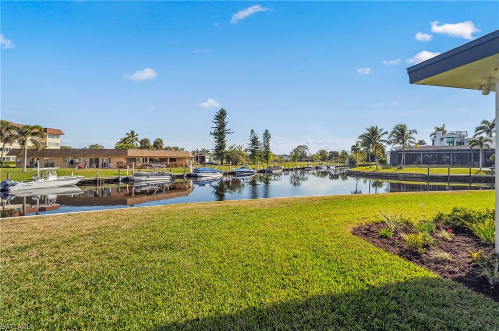 1050 Clarellen Dr Property Photo 34