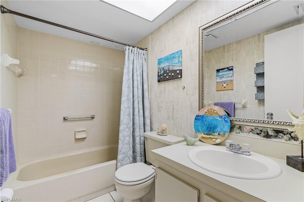 5705 Foxlake Dr # 11 Property Photo 8