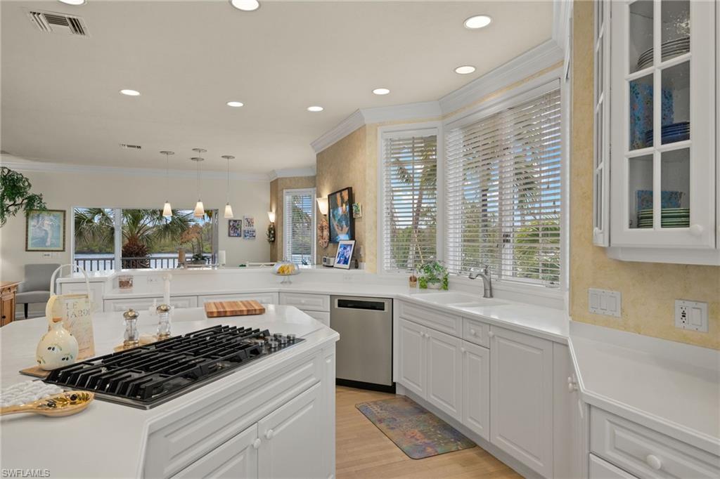 16309 Captiva Dr Property Photo 14