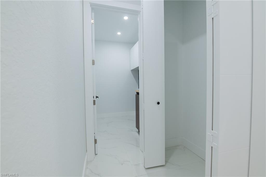 13 21st St Property Photo 19