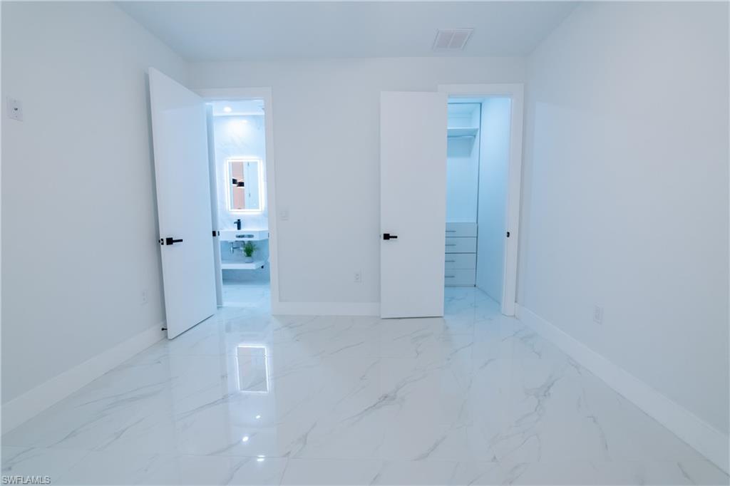 13 21st St Property Photo 30