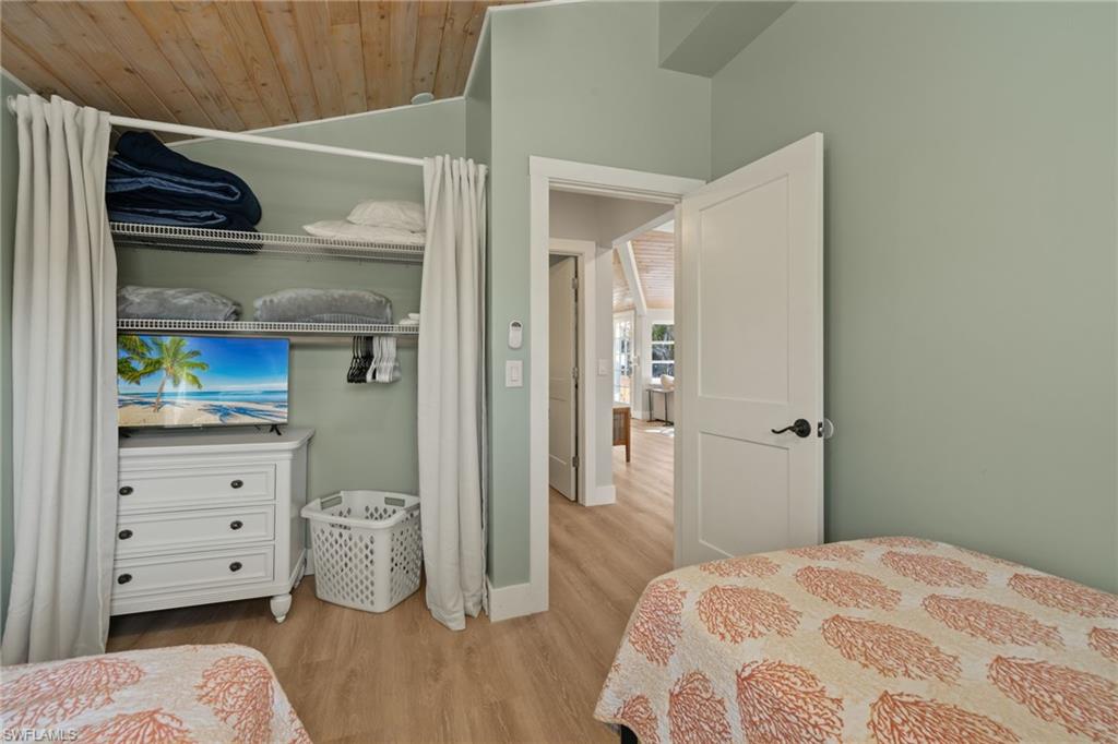 15200 Captiva Dr Property Photo 18