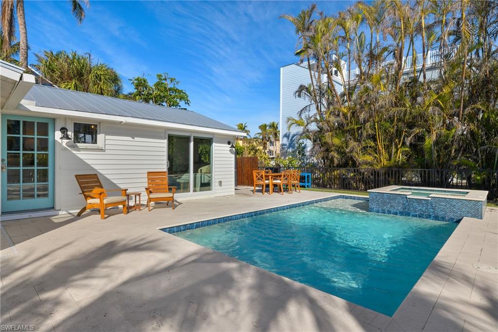 15200 Captiva Dr Property Photo 27