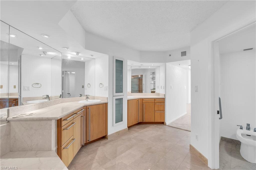 4251 Gulf Shore Blvd N # 15d Property Photo 36