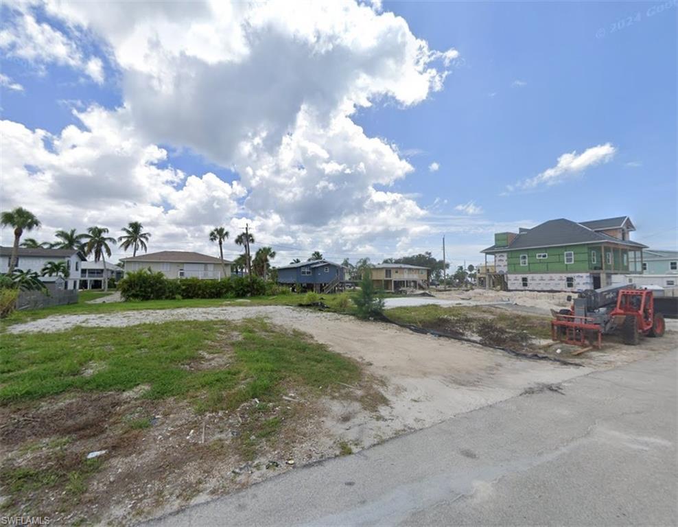 156 Hibiscus Dr Property Photo 3