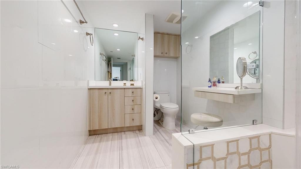 19667 Turnberry Way # 14f Property Photo 24