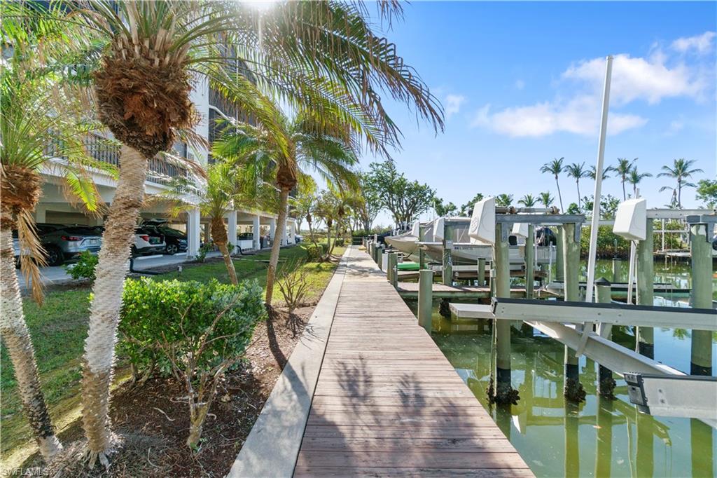 4371 Bay Beach Ln # 411 Property Photo 3
