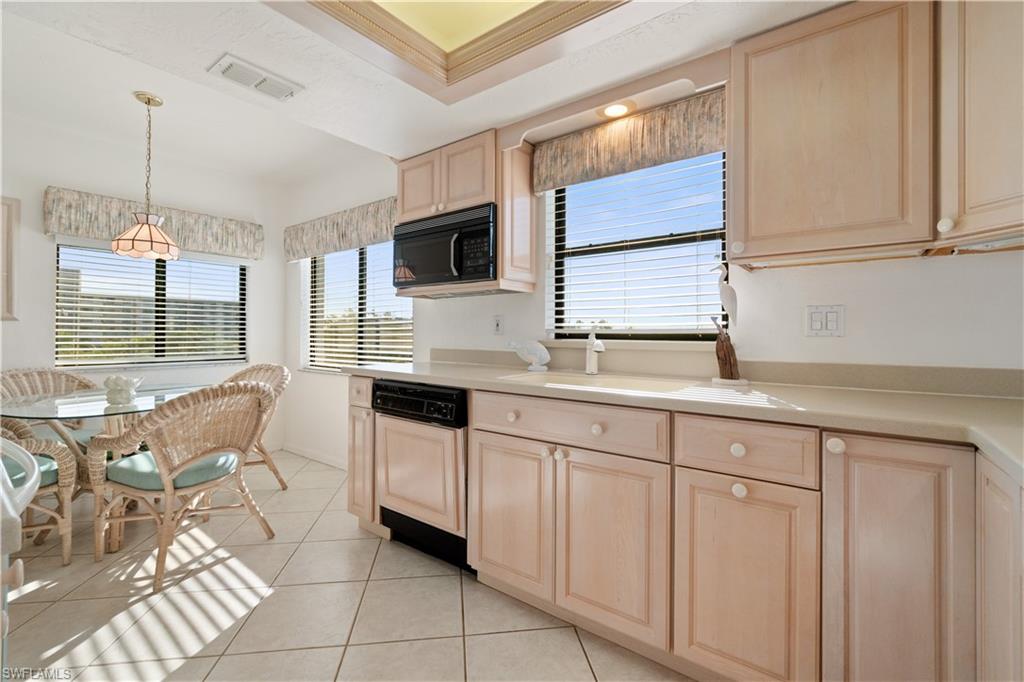 4371 Bay Beach Ln # 411 Property Photo 6
