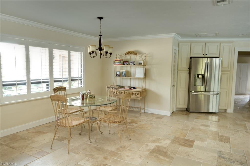 2171 Kings Lake Blvd Property Photo 11