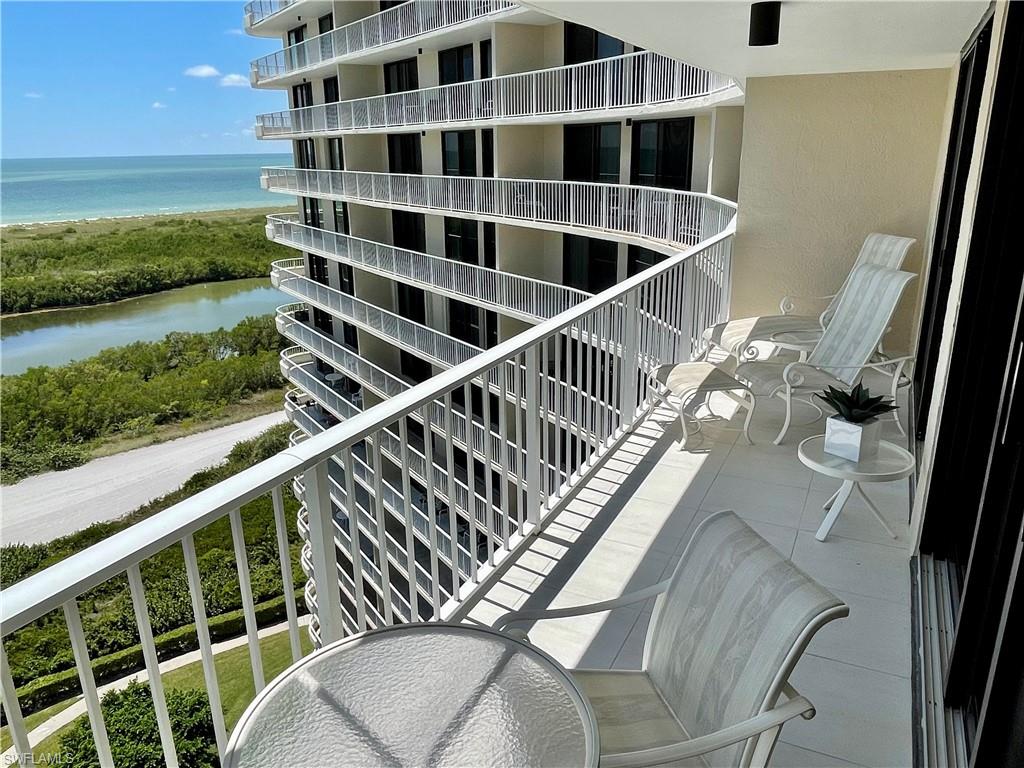 440 Seaview Ct # 1505 Property Photo 2