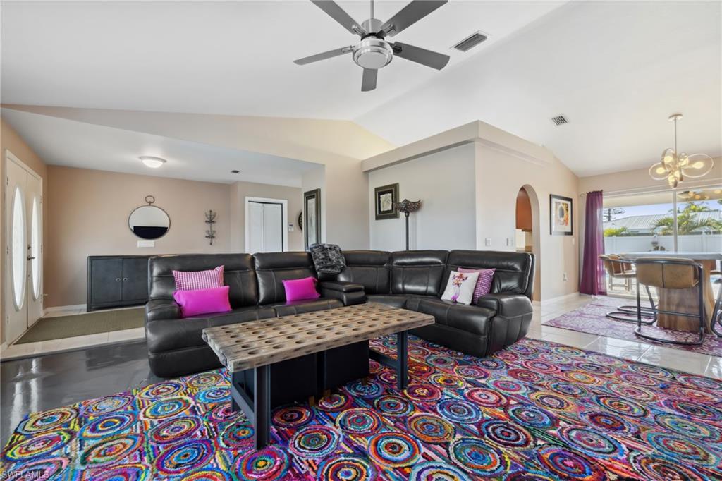 3714 Palm Tree Blvd Property Photo 7
