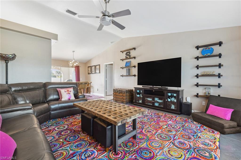 3714 Palm Tree Blvd Property Photo 8