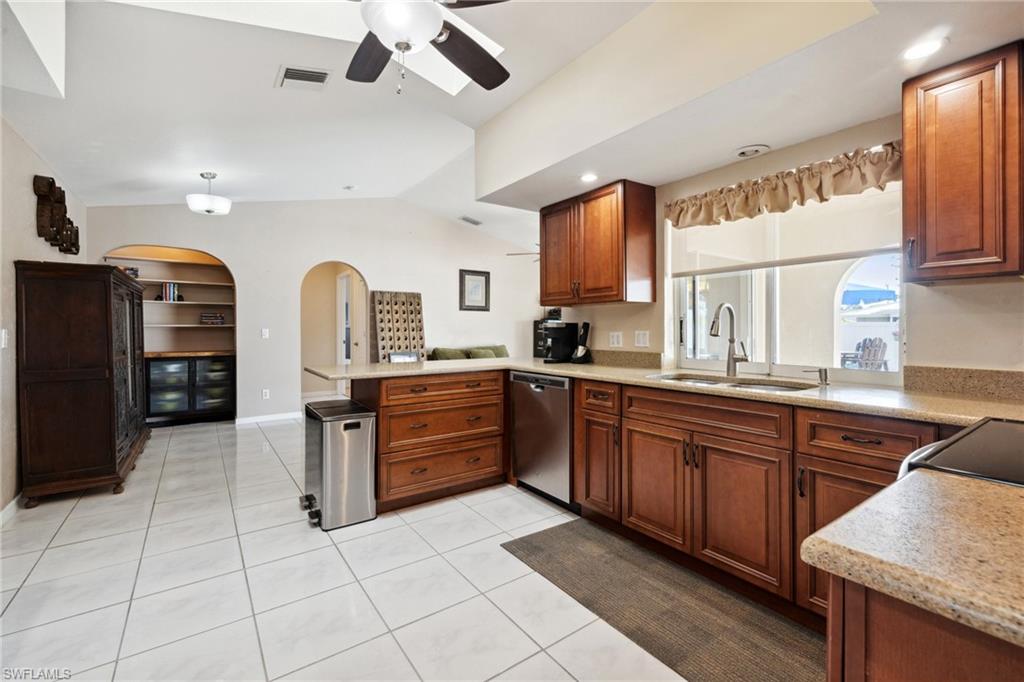 3714 Palm Tree Blvd Property Photo 25