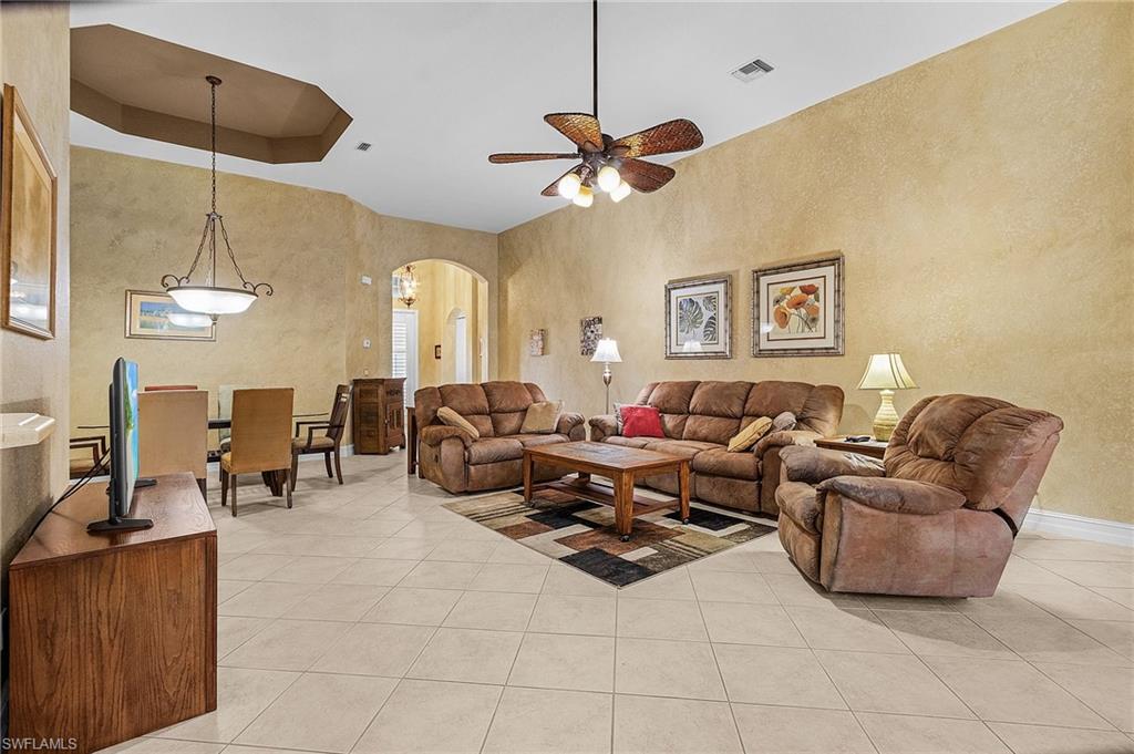 14489 Sterling Oaks Dr Property Photo 3
