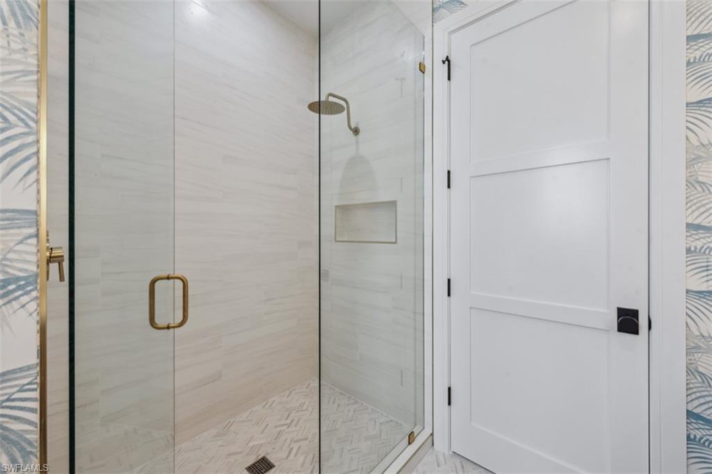 453 Parkhouse Ct Property Photo 38