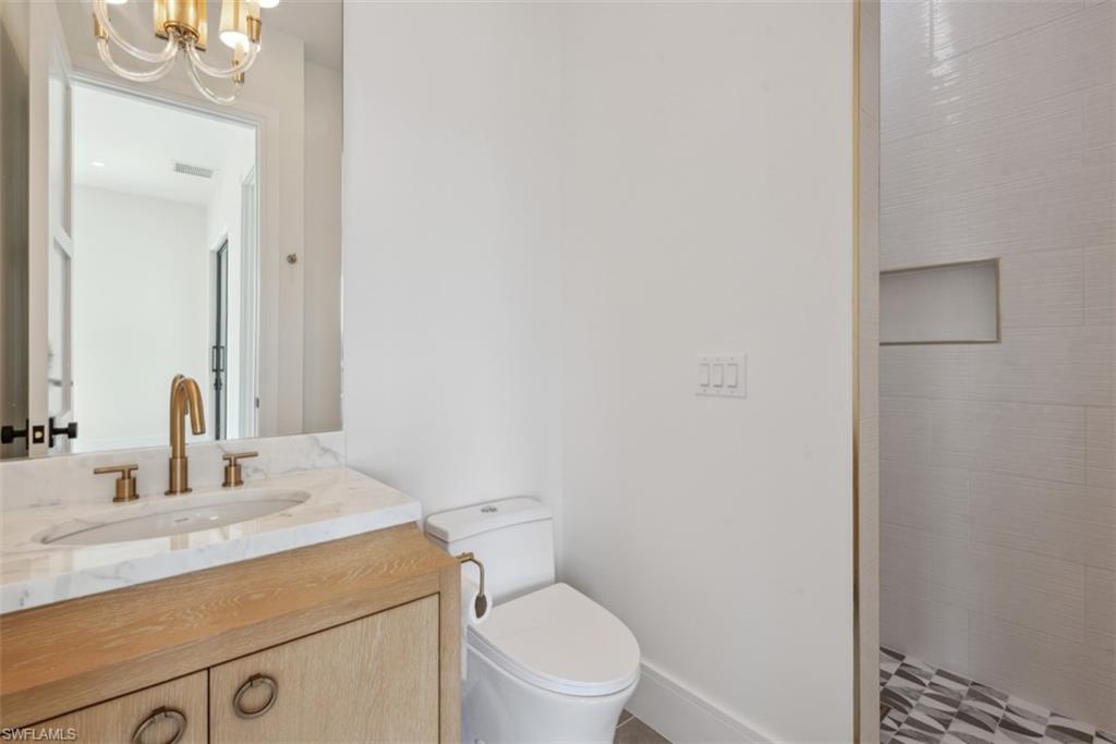 453 Parkhouse Ct Property Photo 40