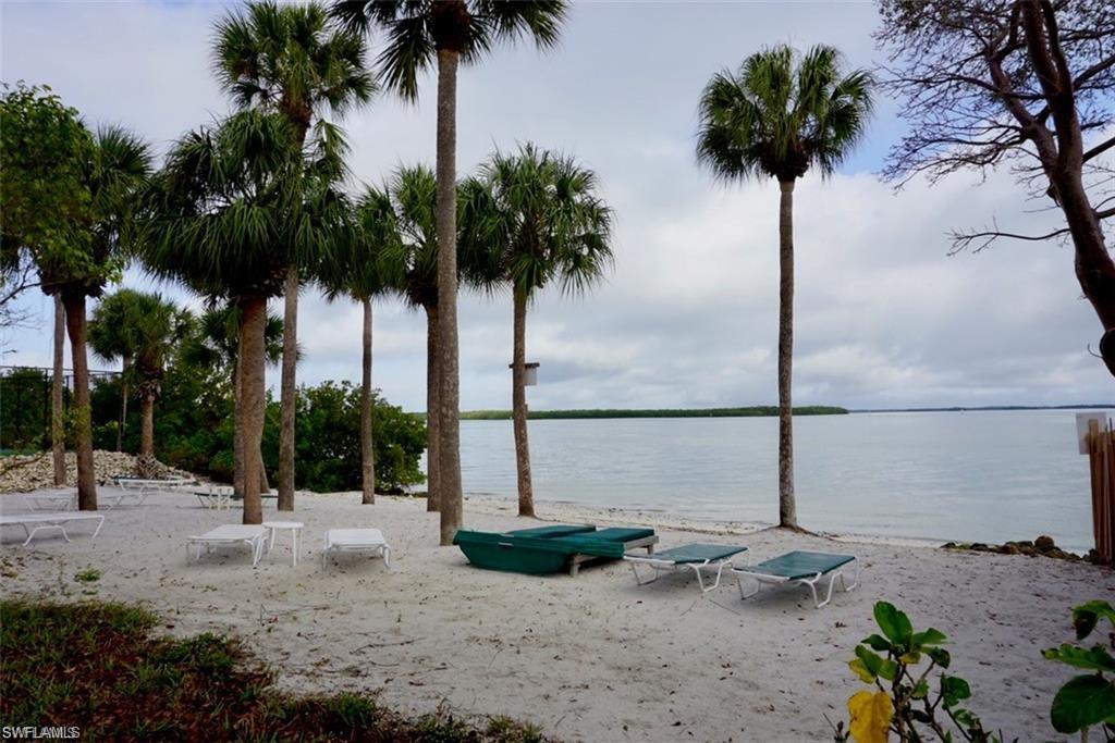 8751 Estero Blvd # 704 Property Photo 4