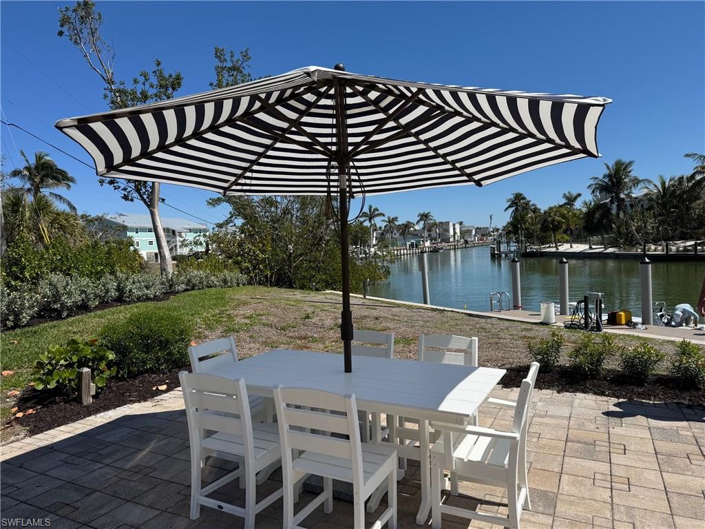 1250 Tennisplace Ct # B31 Property Photo 2