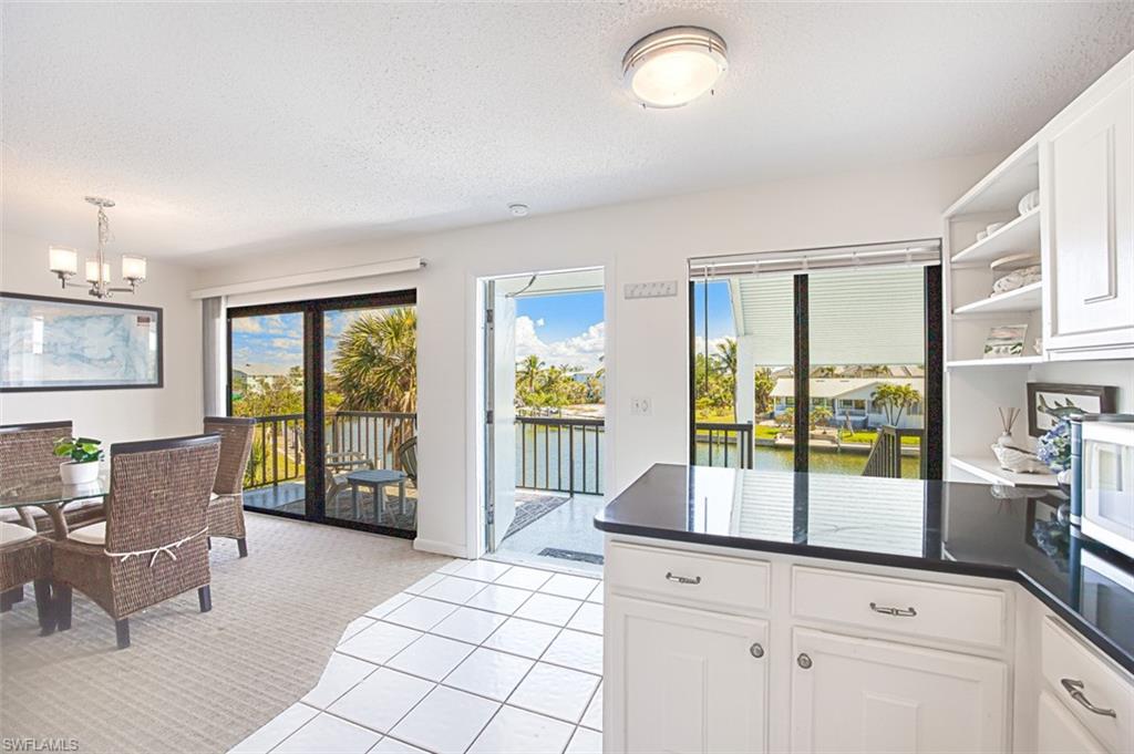 1250 Tennisplace Ct # B31 Property Photo 6