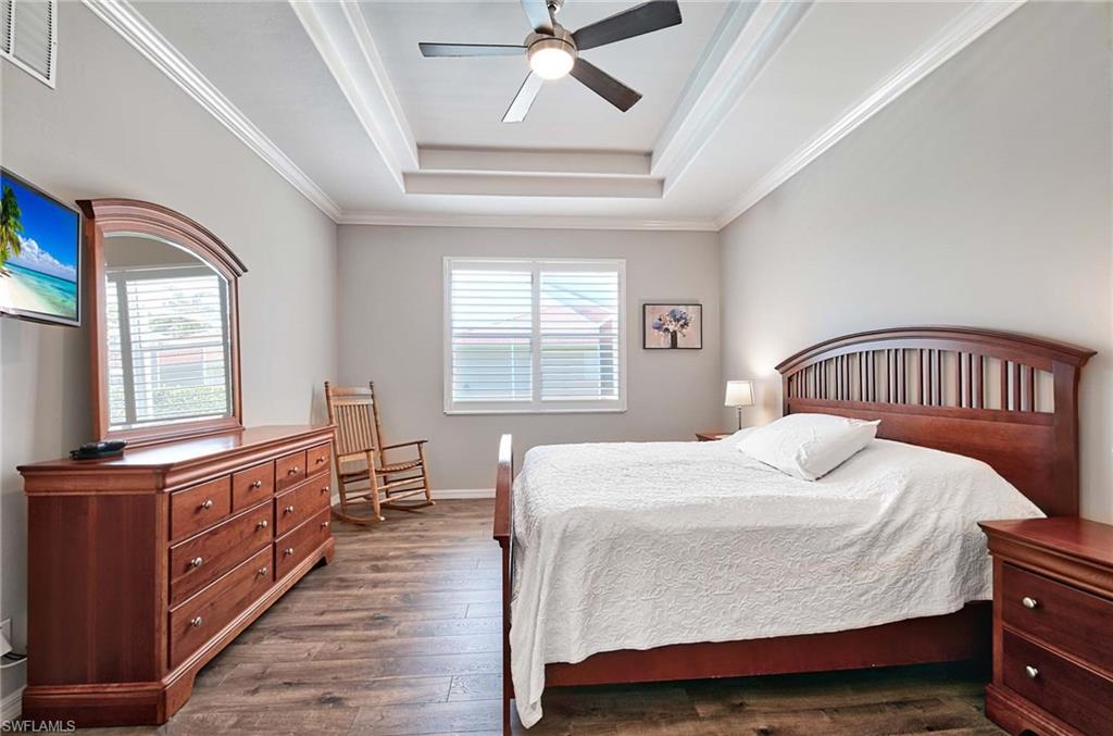 5572 Lago Villaggio Way Property Photo 17
