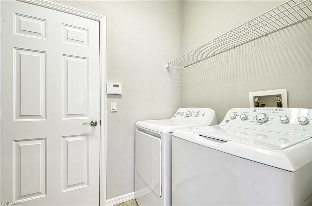 5572 Lago Villaggio Way Property Photo 20
