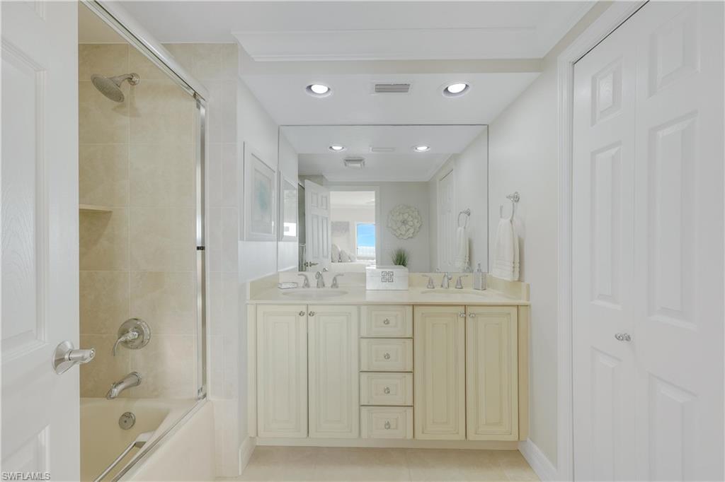 3401 Gulf Shore Blvd N # 605 Property Photo 20