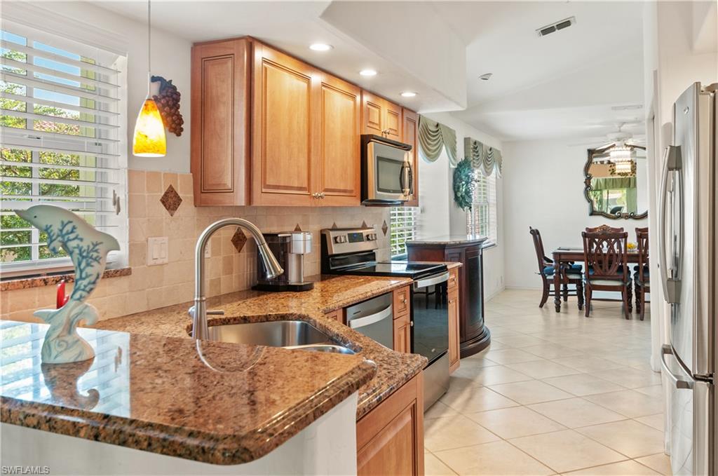 13217 Sherburne Cir # 504 Property Photo 10