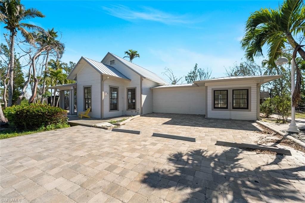 520 Tarpon Bay Rd Property Photo 5