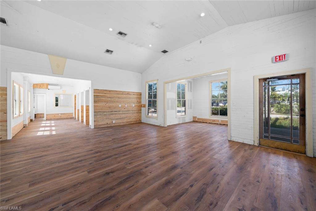 520 Tarpon Bay Rd Property Photo 12