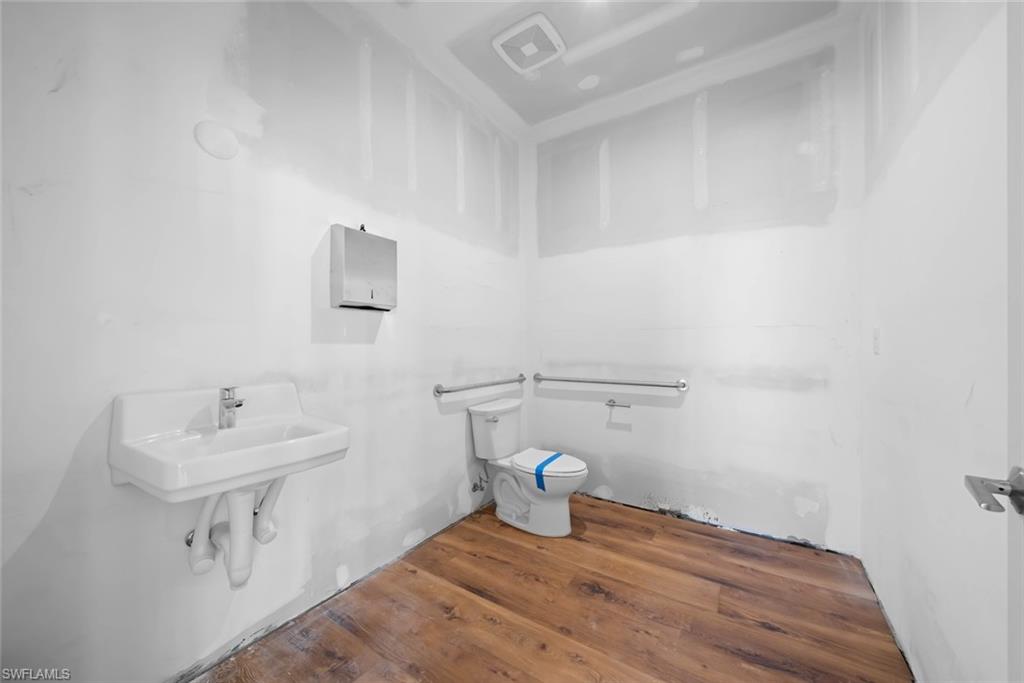 520 Tarpon Bay Rd Property Photo 19