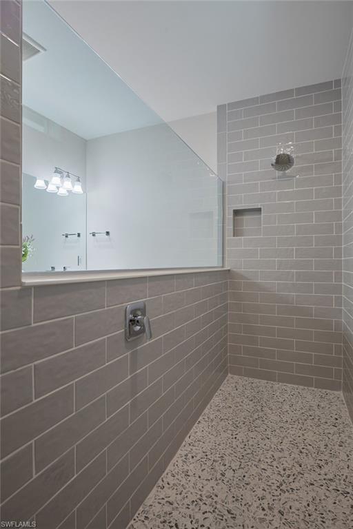 16257 Laurel Oak Ln Property Photo 20