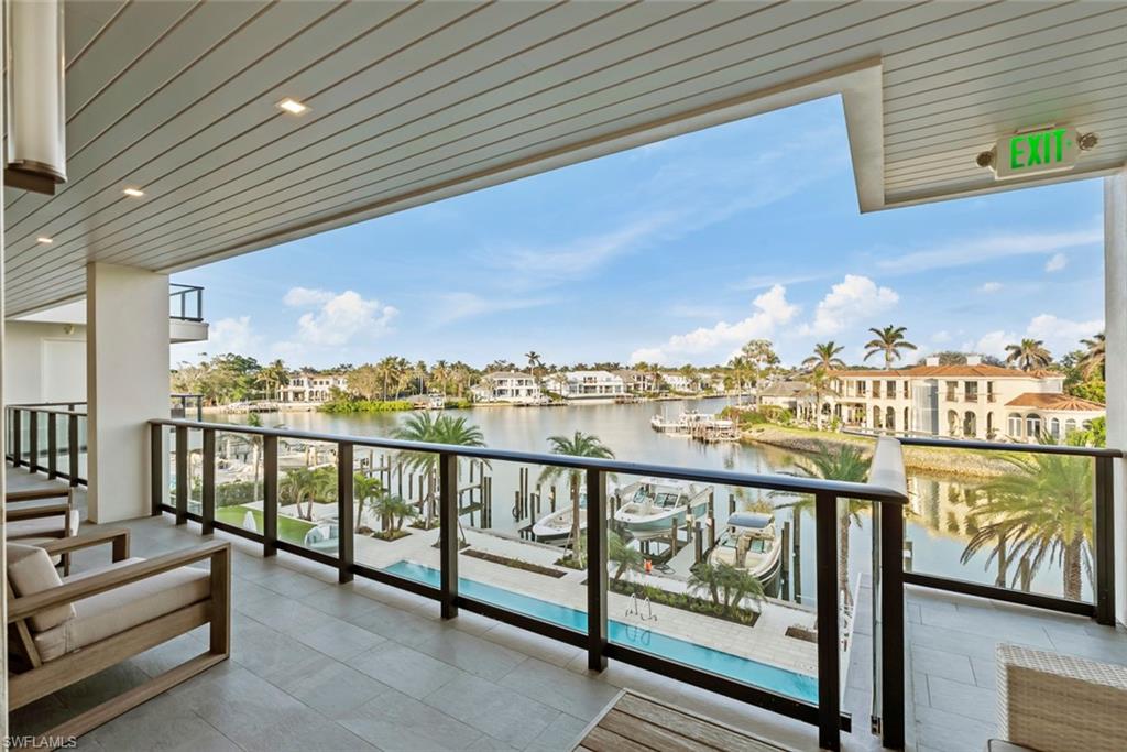 1820 Gulf Shore Blvd N # 303 Property Photo 17
