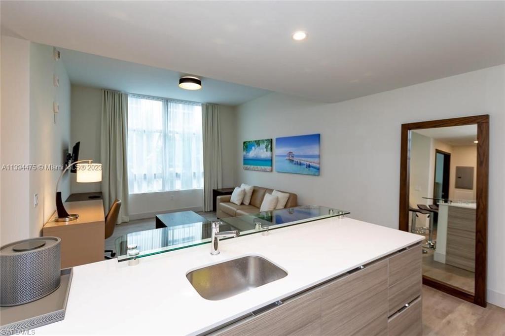 777 N Ocean Dr # S302 Property Photo 2