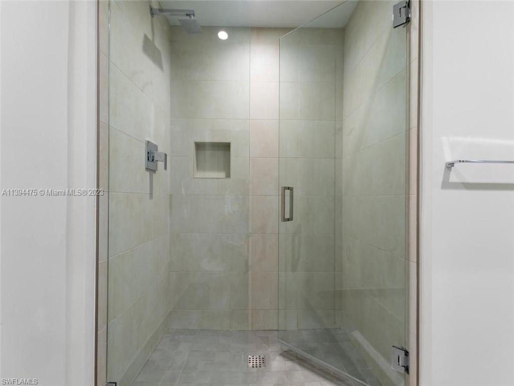 777 N Ocean Dr # S302 Property Photo 21