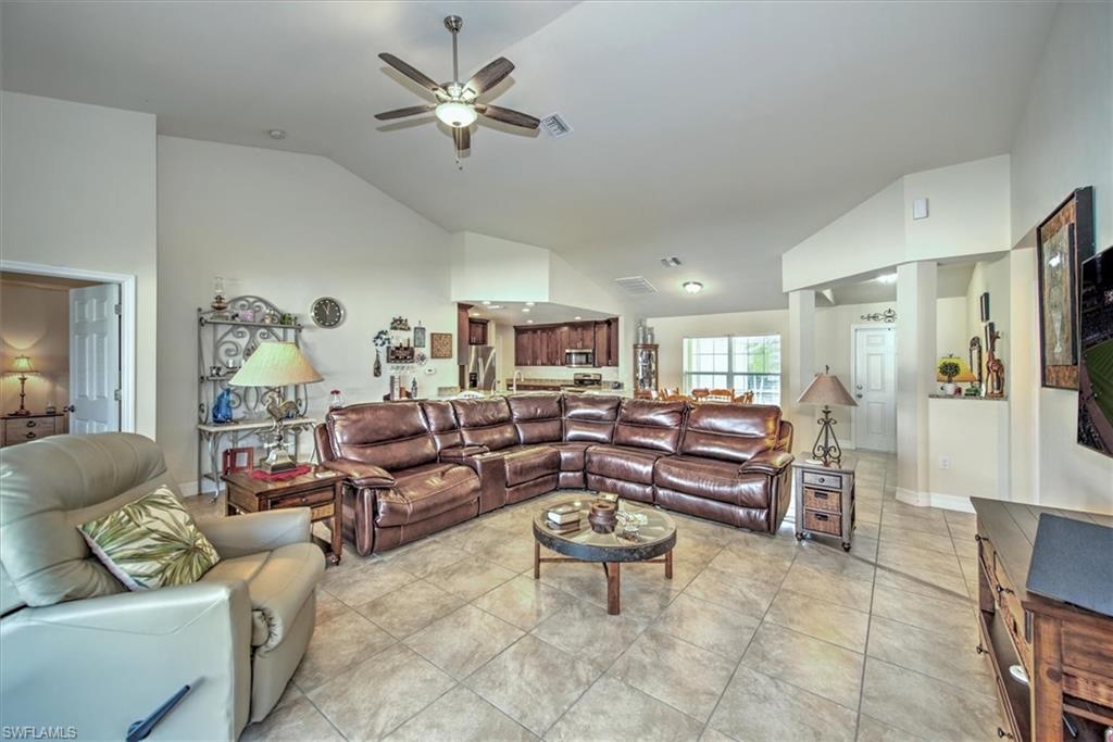 14071 Cerrito St Property Photo 7