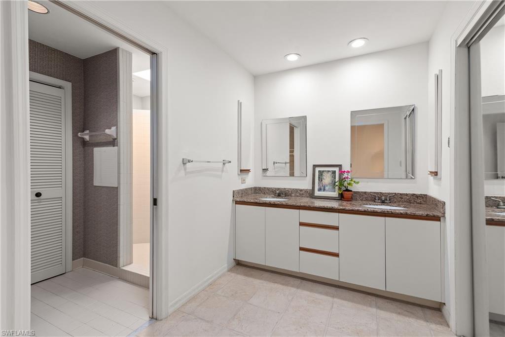 2287 Queens Way Property Photo 19