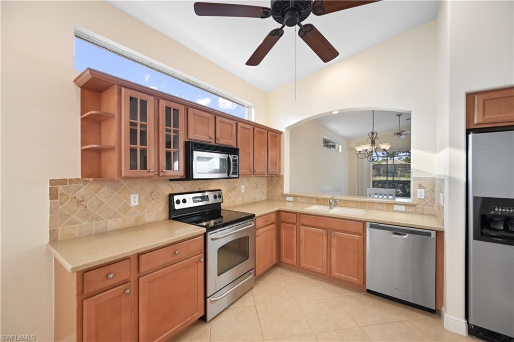15318 Cortona Way Property Photo 12