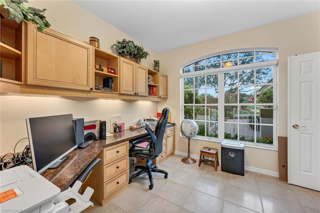 5735 Persimmon Way Property Photo 8