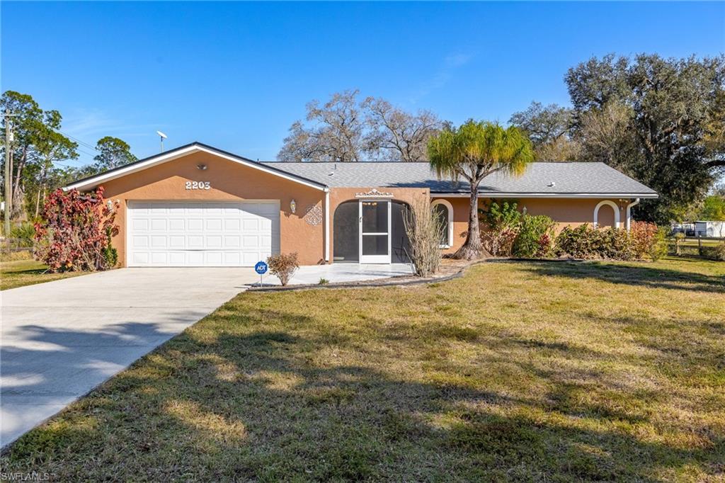 22031 Edwards Dr Property Photo 4