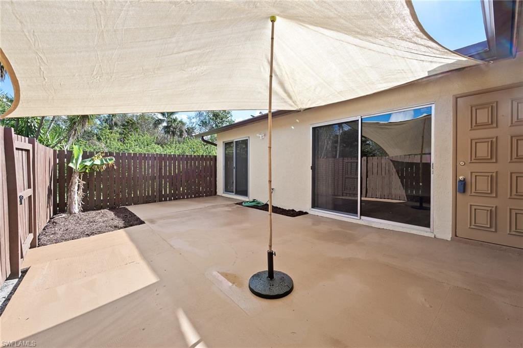 15467 Crystal Lake DR