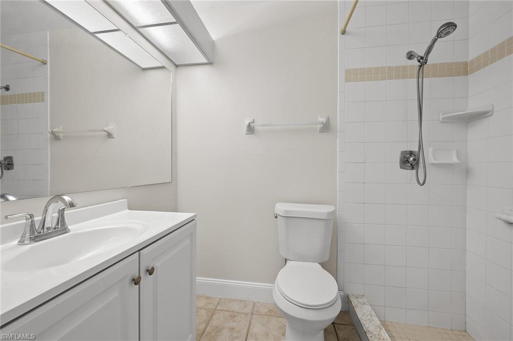 15467 Crystal Lake Dr Property Photo 11