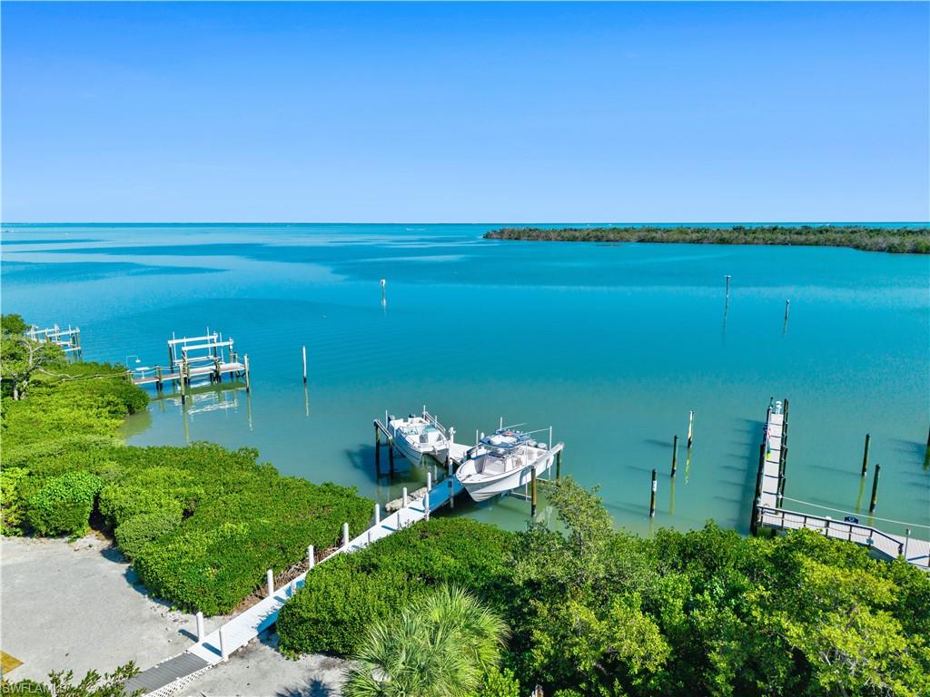15899 Captiva Dr Property Photo 2