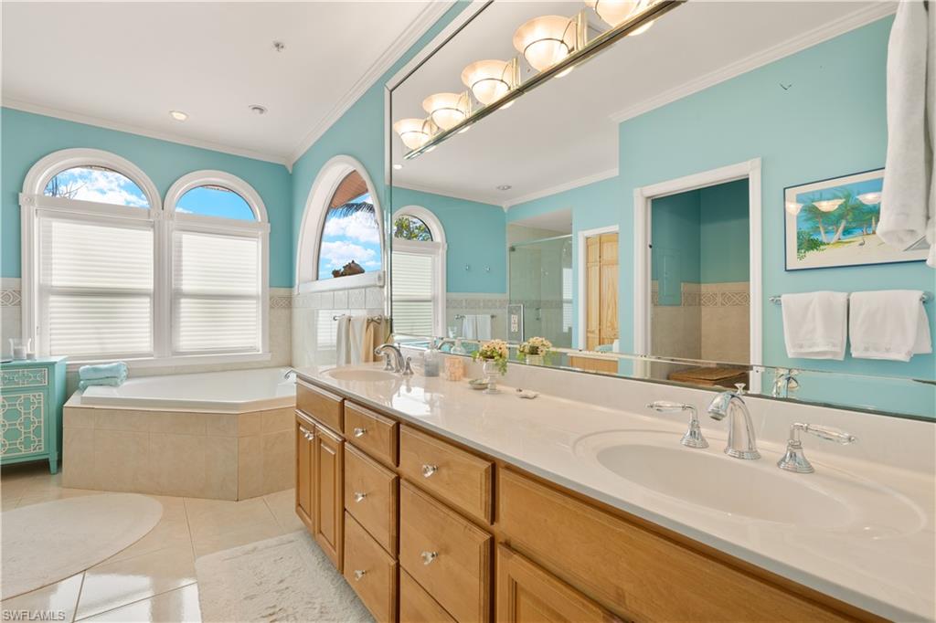 15899 Captiva Dr Property Photo 21