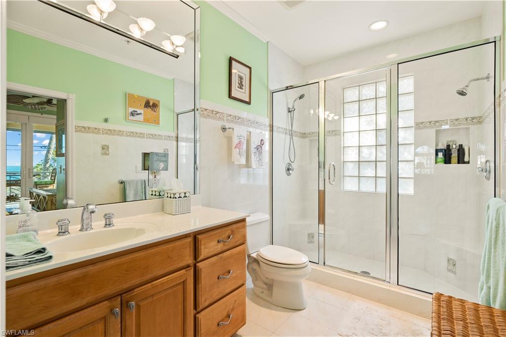 15899 Captiva Dr Property Photo 24