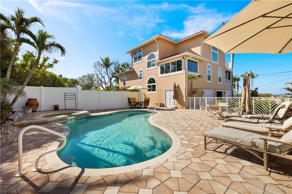 15899 Captiva Dr Property Photo 32