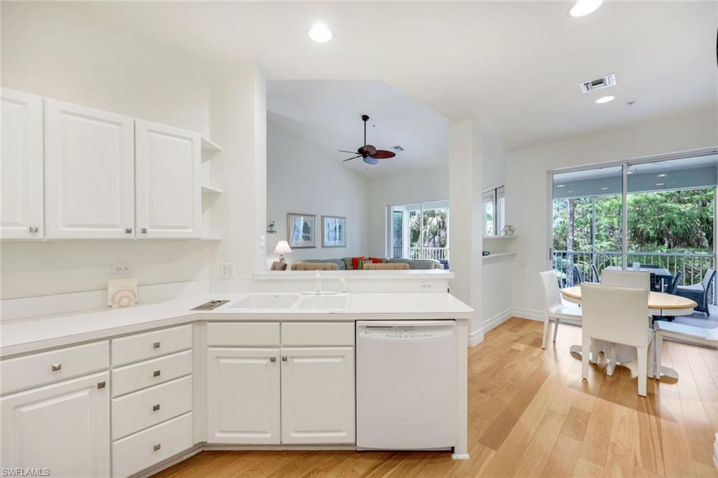 8530 Danbury Blvd # 202 Property Photo 10